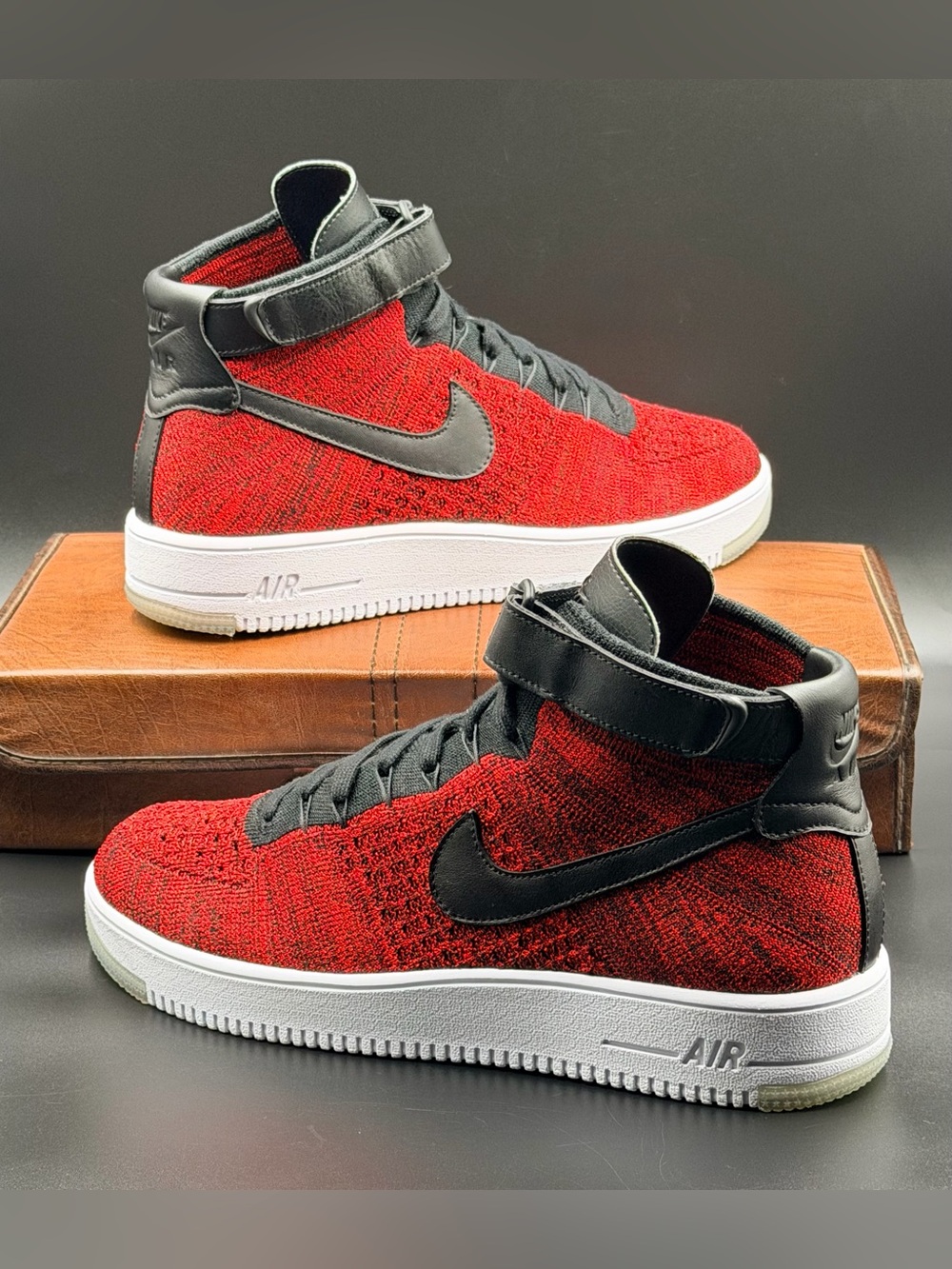 Nike Air Force 1 Mid Ultra Flyknit 'University Red'